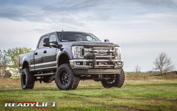ReadyLIFT 8 Inch Lift Kit with SST3000 Shocks for Ford Super Duty SRW 4WD