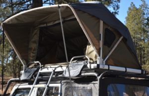 Raptor Series: Voyager Rooftop Camping Tent with Ladder for Jeep
