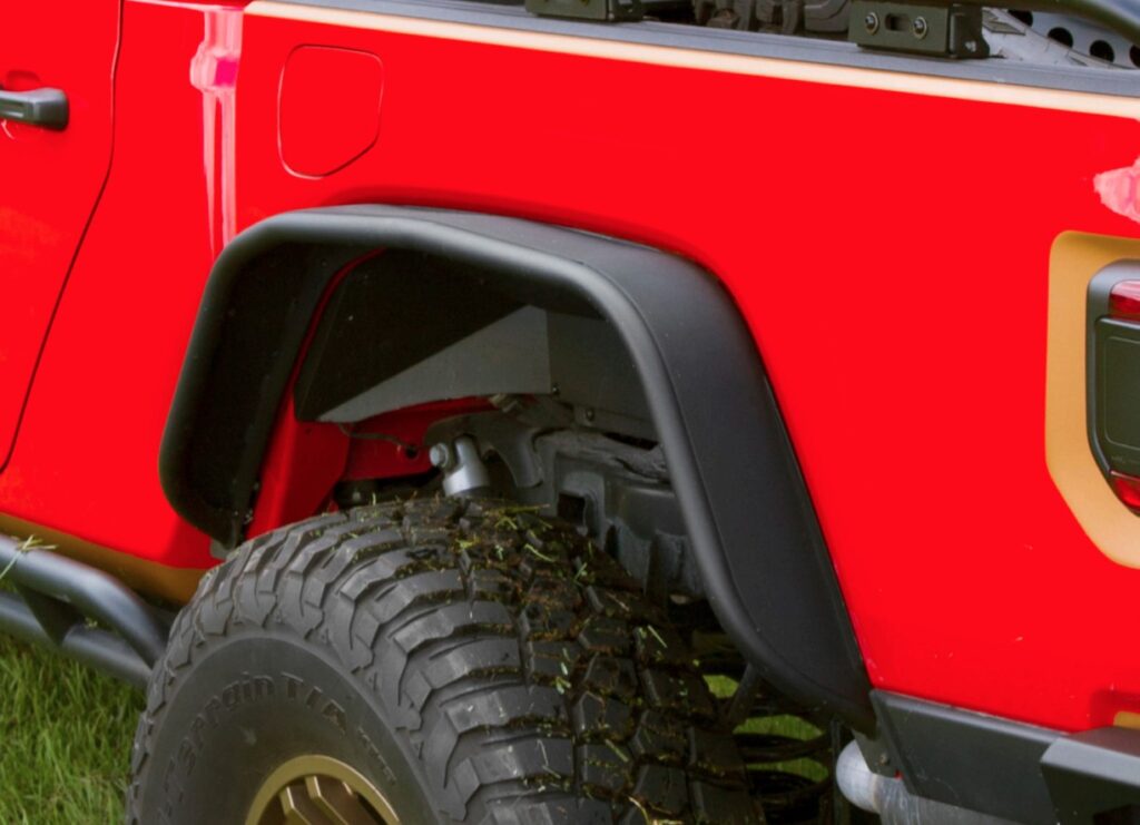 Rugged Ridge (11615.49): Rear Steel Tube Fenders for ’20-’21 Jeep Gladiator